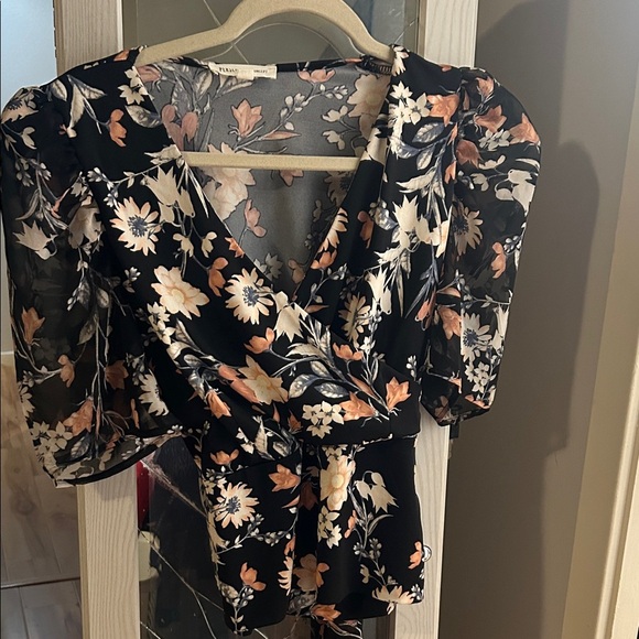 PerSeption Concept Black and Cream Floral Blouse - Picture 1 of 6